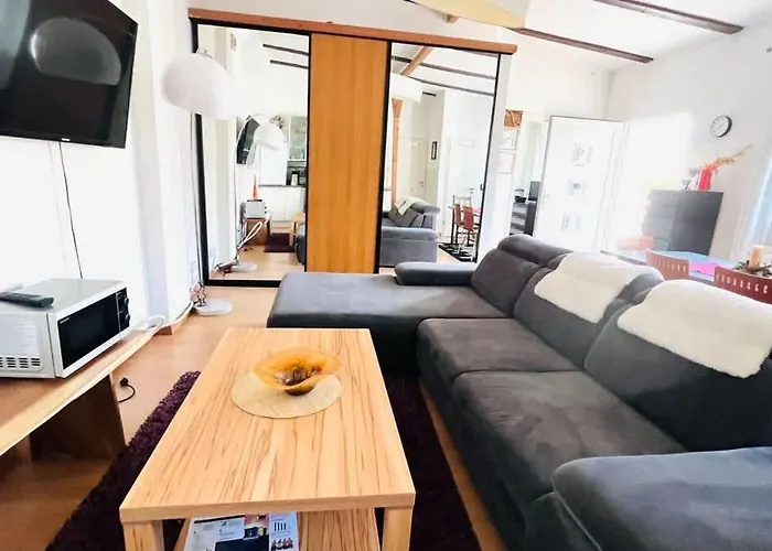 Staytopus -moin- Near Ndr Uke Zoo Terrace Privat Entrance Zentral Lokstedt Hamburg