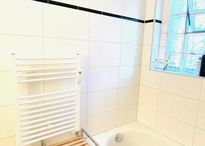 Aparthotel Staytopus -moin- Near Ndr Uke Zoo Terrace Privat Entrance Zentral Lokstedt 3*